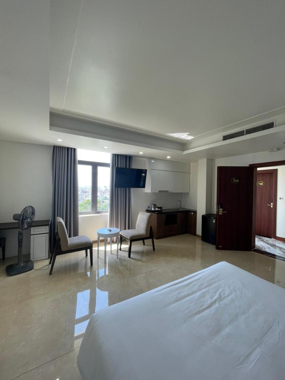 Lotus Hotel & Apartment Hai Phong Luaran gambar
