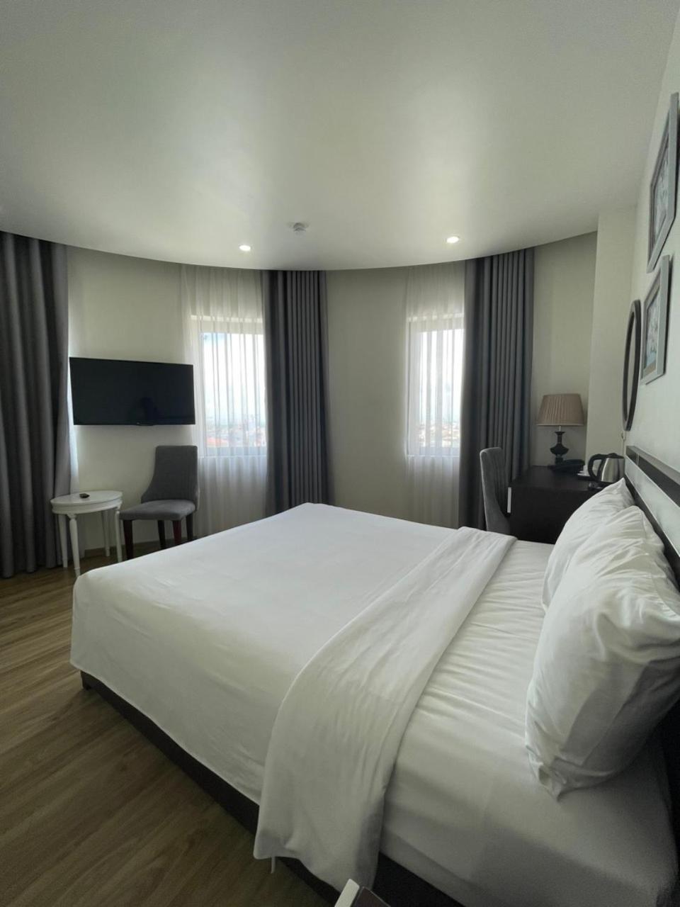 Lotus Hotel & Apartment Hai Phong Luaran gambar